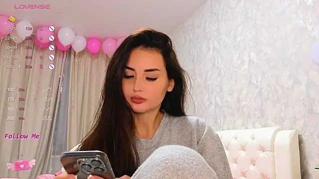 LaraSkinny online show from December 2024 11:11:01 AM