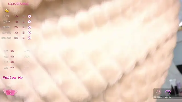 LaraSkinny online show from October 2025 02:01:02 AM