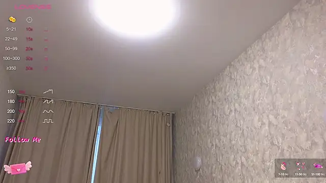 LaraSkinny online show from October 2025 02:12:02 AM