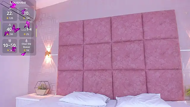 Snapshot of LiaVelez chatting on February 2026 01:51:01 PM LiaVelez online show from February 2026 01:51:01 PM