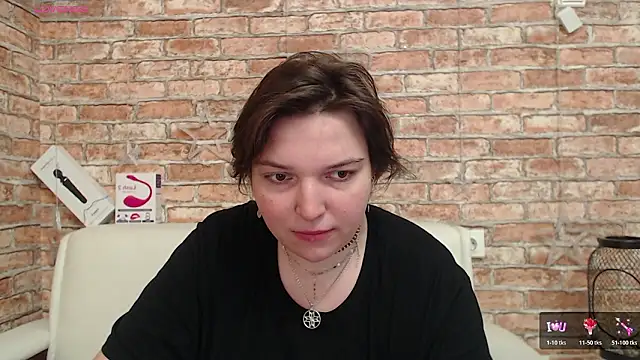 Amelia Kiss  online show from February 2026 12:59:02 AM