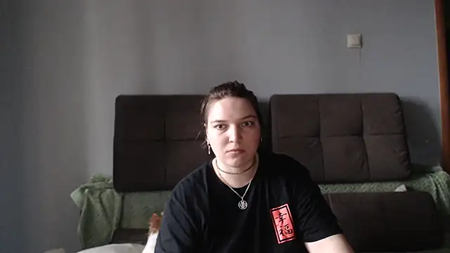 Amelia Kiss  online show from May 2026 01:11:02 AM