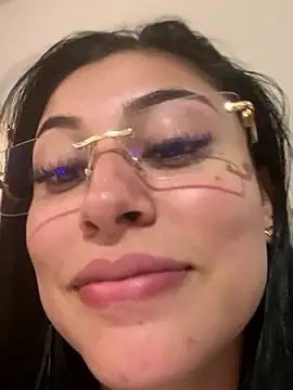 Snapshot of Sol_Miller chatting on December 2024 06:39:01 PM Sol Miller online show from December 2024 06:39:01 PM