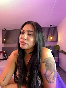 Snapshot of Sol_Miller chatting on February 2025 10:32:01 PM Sol Miller online show from February 2025 10:32:01 PM