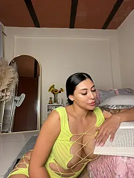 Snapshot of Sol_Miller chatting on March 2025 11:09:01 PM Sol Miller online show from March 2025 11:09:01 PM