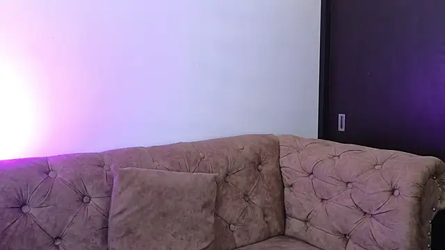 Celeste Tailor  online show from January 2025 04:02:01 PM