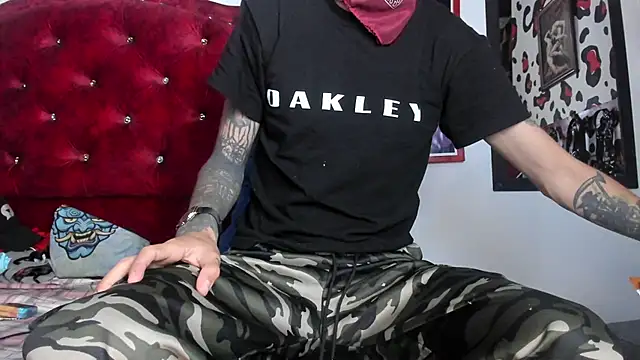 Aaron BigDickxxx online show from January 2025 06:56:02 AM