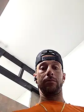 Snapshot of Twin2222 chatting on September 2025 08:56:02 PM Twin2222 online show from September 2025 08:56:02 PM