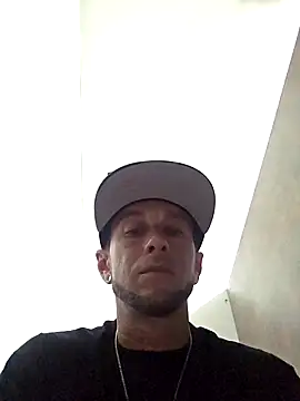 Snapshot of Twin2222 chatting on September 2025 03:50:01 PM Twin2222 online show from September 2025 03:50:01 PM