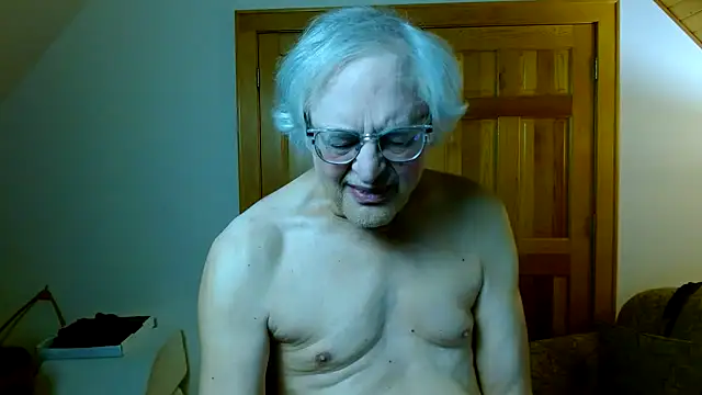 stripfun23 online show from November 2025 01:29:01 AM