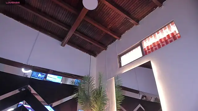 emily-fox online show from February 2025 05:28:01 PM