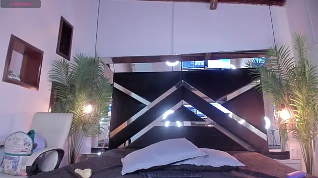 emily-fox online show from February 2025 03:08:01 PM