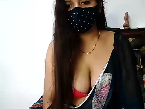 Gloie4u online show from December 2025 11:50:01 AM