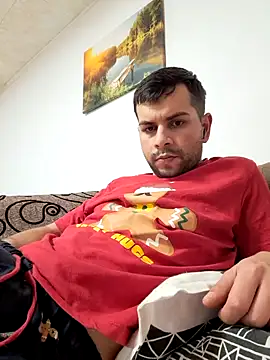 Snapshot of hornny1995 chatting on December 2024 04:47:02 PM hornny1995 online show from December 2024 04:47:02 PM