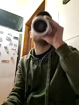 Snapshot of hornny1995 chatting on January 2025 02:07:02 AM hornny1995 online show from January 2025 02:07:02 AM