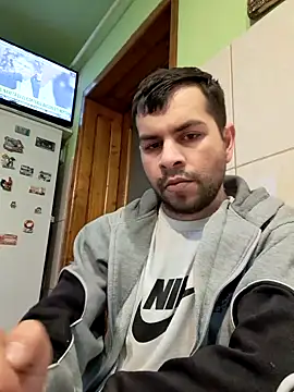 Snapshot of hornny1995 chatting on January 2025 06:45:01 AM hornny1995 online show from January 2025 06:45:01 AM