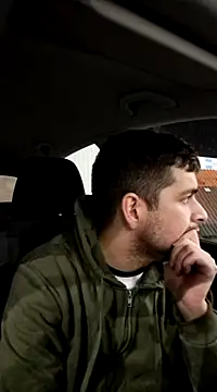 Snapshot of hornny1995 chatting on February 2025 07:49:01 PM hornny1995 online show from February 2025 07:49:01 PM