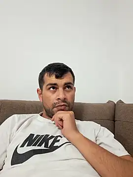 Snapshot of hornny1995 chatting on September 2025 04:56:01 PM hornny1995 online show from September 2025 04:56:01 PM