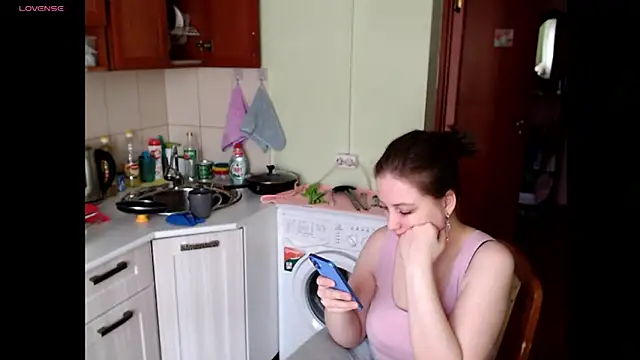 Sakura Green online show from March 2025 01:39:02 PM