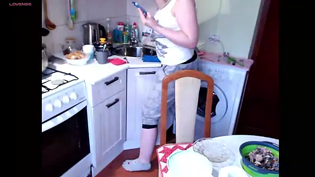 Sakura Green online show from March 2025 02:24:01 PM