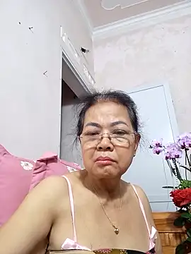 Hotestlove online show from March 2026 11:33:01 PM