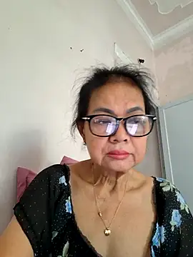 Snapshot of Hotestlove chatting on July 2026 11:44:02 PM Hotestlove online show from July 2026 11:44:02 PM