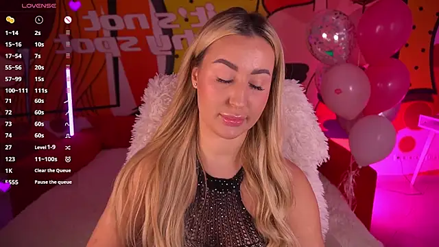 LiaBrazzerr online show from February 2026 08:32:02 AM