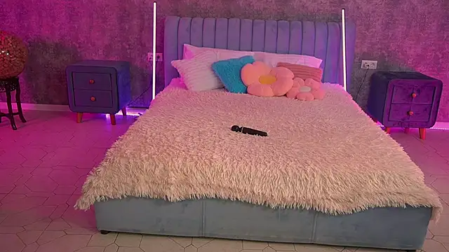 LiaBrazzerr online show from April 2026 01:36:02 PM