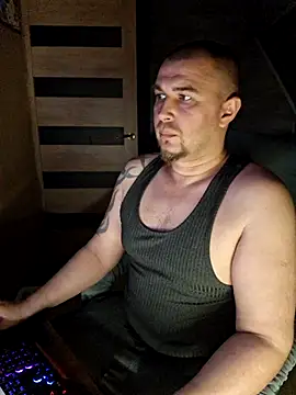 Foxyshaved online show from April 2026 05:36:01 PM