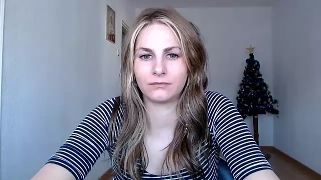 Snapshot of DagmarieFlirt chatting on December 2024 10:55:02 AM DagmarieFlirt online show from December 2024 10:55:02 AM