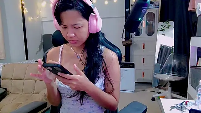 Kana G online show from February 2025 04:15:01 AM