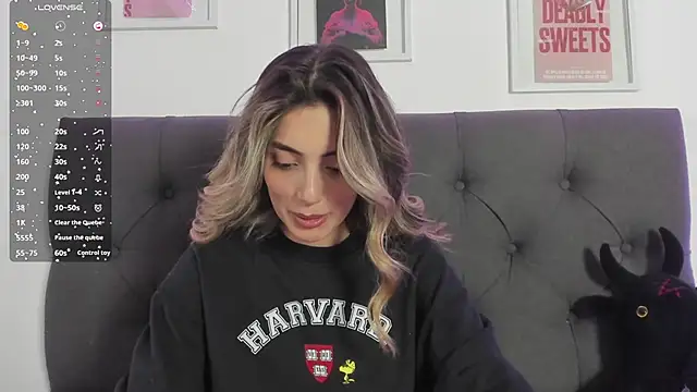 IsadoraGalle  online show from February 2026 04:03:02 PM