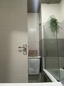 slimcateee online show from February 2026 10:29:02 AM