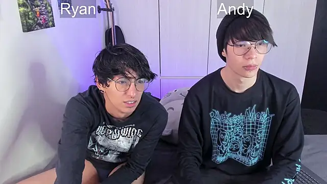 Aventure Twinks online show from December 2024 04:15:02 AM