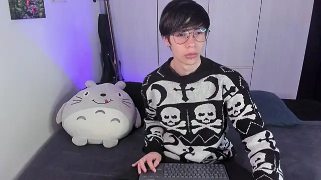 Aventure Twinks online show from January 2025 10:08:01 AM