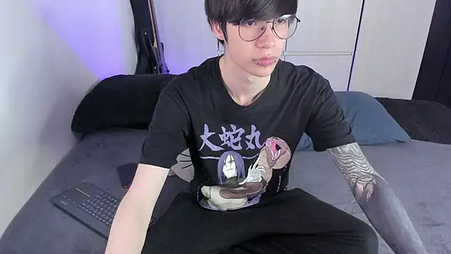 Aventure Twinks online show from February 2025 05:59:01 PM