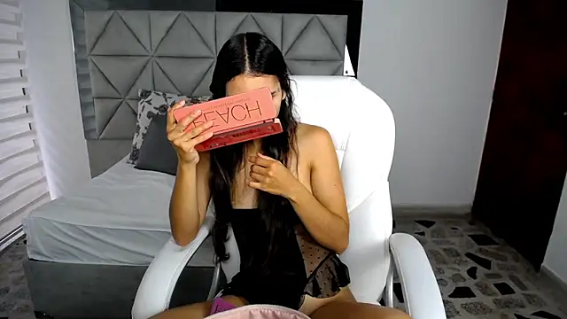 nina pons online show from February 2025 09:26:02 PM