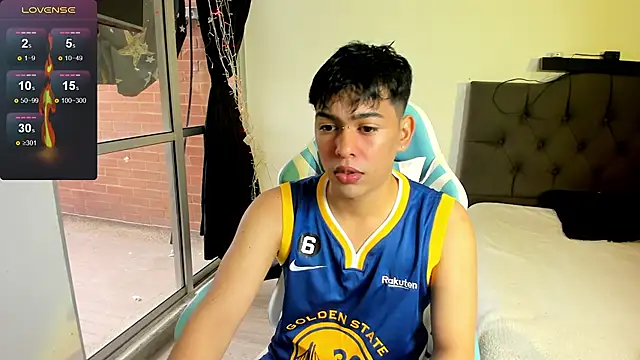 Snapshot of Franco_Rizzo_ chatting on December 2024 09:12:01 PM Franco Rizzo online show from December 2024 09:12:01 PM