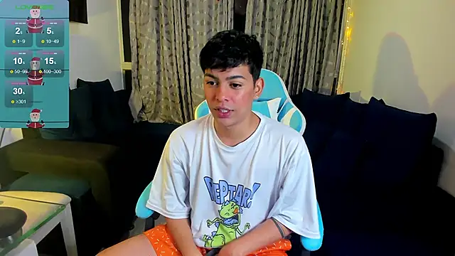 Snapshot of Franco_Rizzo_ chatting on December 2024 12:36:01 AM Franco Rizzo online show from December 2024 12:36:01 AM