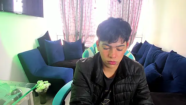 Snapshot of Franco_Rizzo_ chatting on January 2025 08:21:01 PM Franco Rizzo online show from January 2025 08:21:01 PM