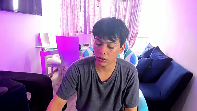 Snapshot of Franco_Rizzo_ chatting on January 2025 05:35:01 PM Franco Rizzo online show from January 2025 05:35:01 PM