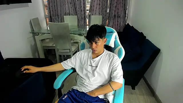 Snapshot of Franco_Rizzo_ chatting on February 2025 10:32:01 PM Franco Rizzo online show from February 2025 10:32:01 PM