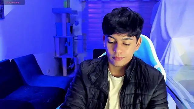 Snapshot of Franco_Rizzo_ chatting on October 2025 02:31:02 AM Franco Rizzo online show from October 2025 02:31:02 AM