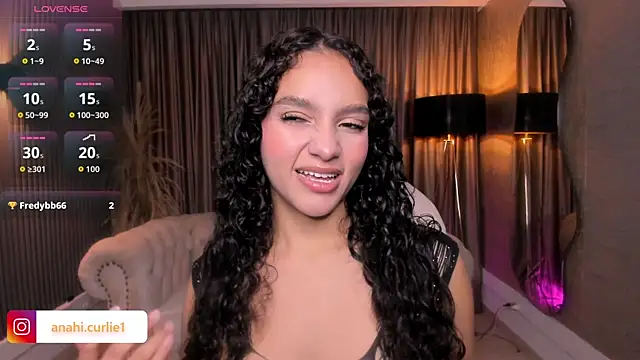 Snapshot of anahi_curlie1 chatting on June 2026 11:10:01 AM anahi curlie1 online show from June 2026 11:10:01 AM