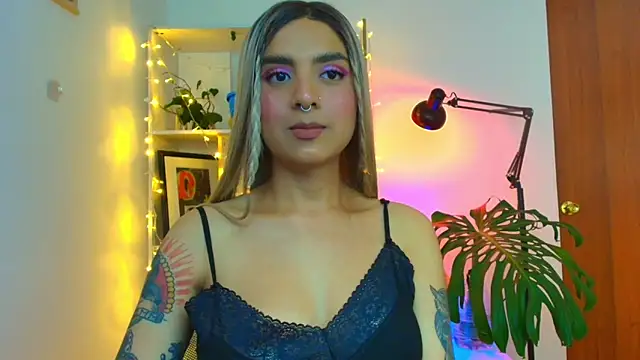 Yeriawaddell  online show from January 2025 11:50:01 PM