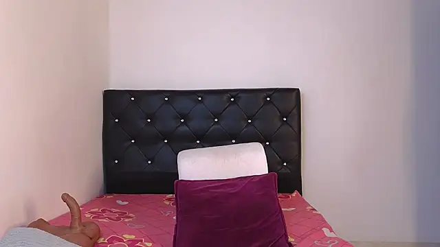 Snapshot of tatiana_big_ass_boobs chatting on January 2026 08:12:01 PM tatiana big ass boobs online show from January 2026 08:12:01 PM