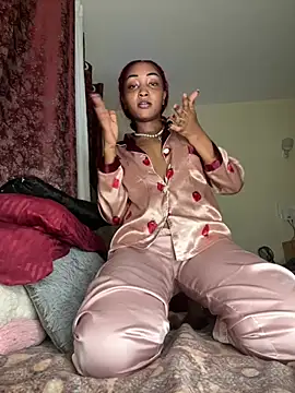 Snapshot of Candiey001 chatting on January 2026 06:46:02 PM Candiey001 online show from January 2026 06:46:02 PM