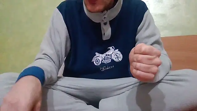 Drogon1000 online show from January 2026 07:40:01 PM