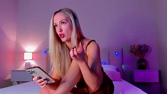 VikkiLustfull online show from January 2025 03:17:02 PM