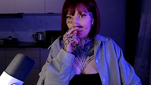 tradishka online show from February 2025 10:40:01 PM